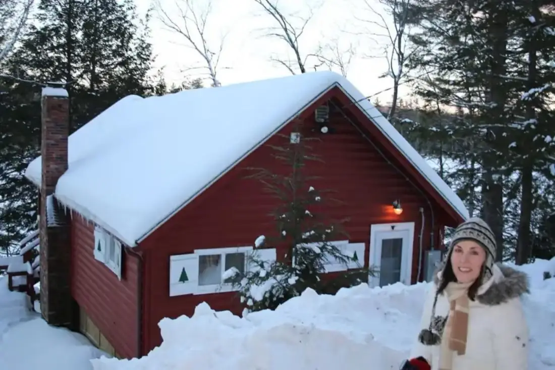The Guest Lodge at Santa Claus Lake