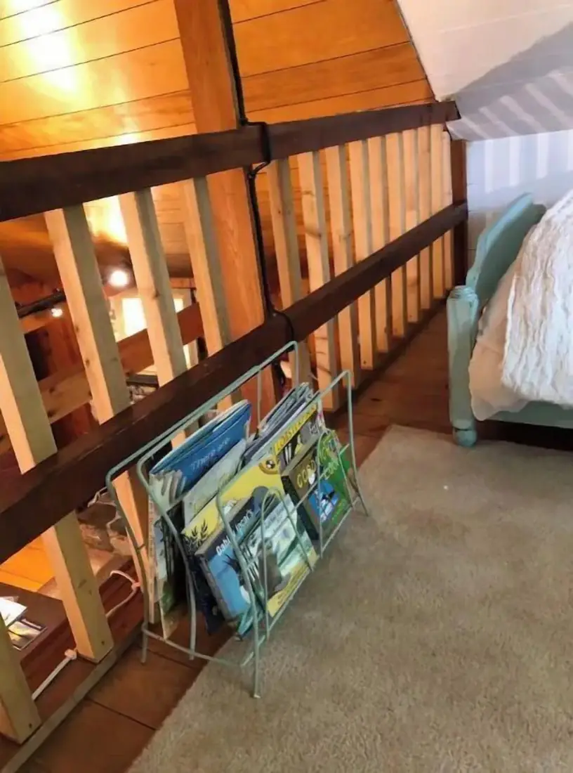 The Guest Lodge at Santa Claus Lake